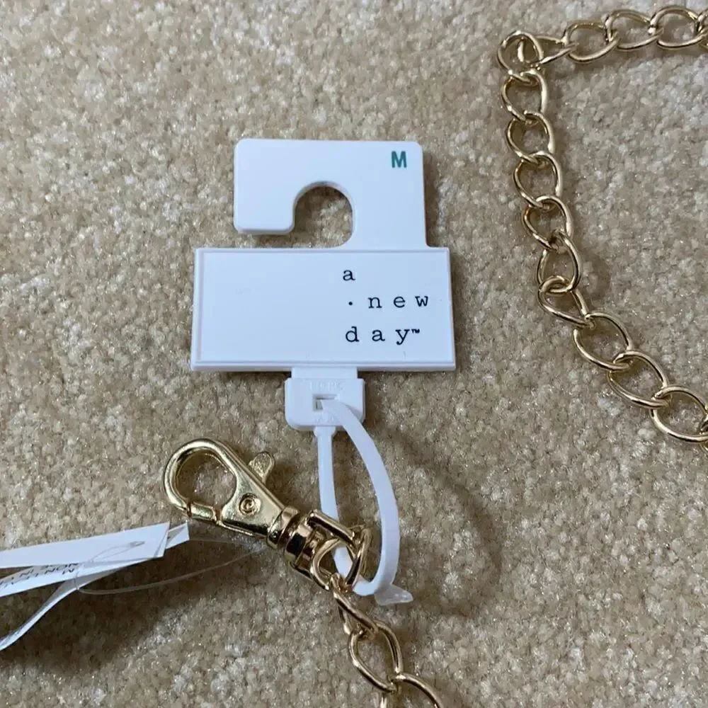 Women’s Gold Chain Belt with Small Purse M NWT